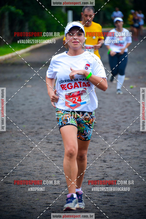 Buy your photos of the eventCorrida de Natal do Clube de Regatas on Fotop