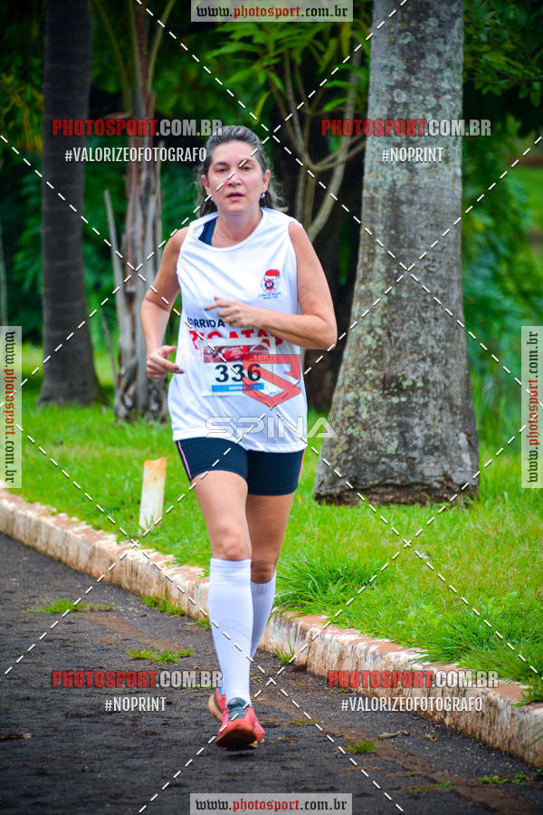 Buy your photos of the eventCorrida de Natal do Clube de Regatas on Fotop