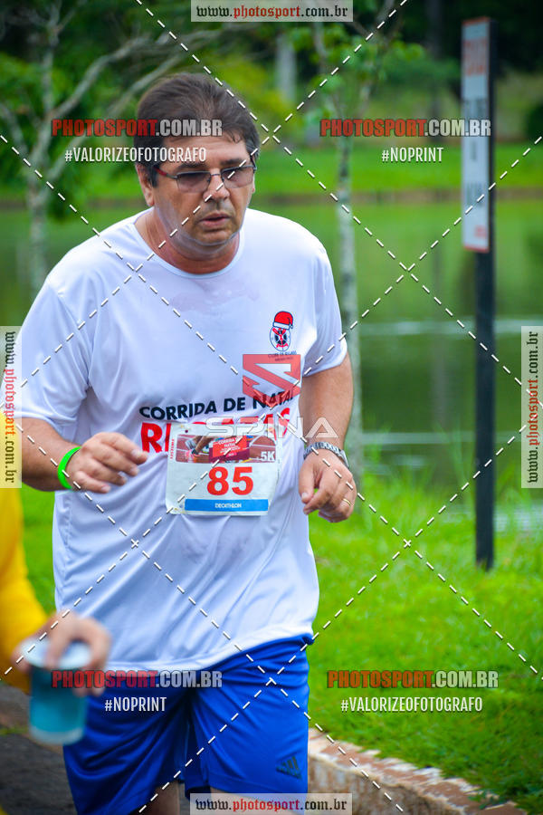 Buy your photos of the eventCorrida de Natal do Clube de Regatas on Fotop