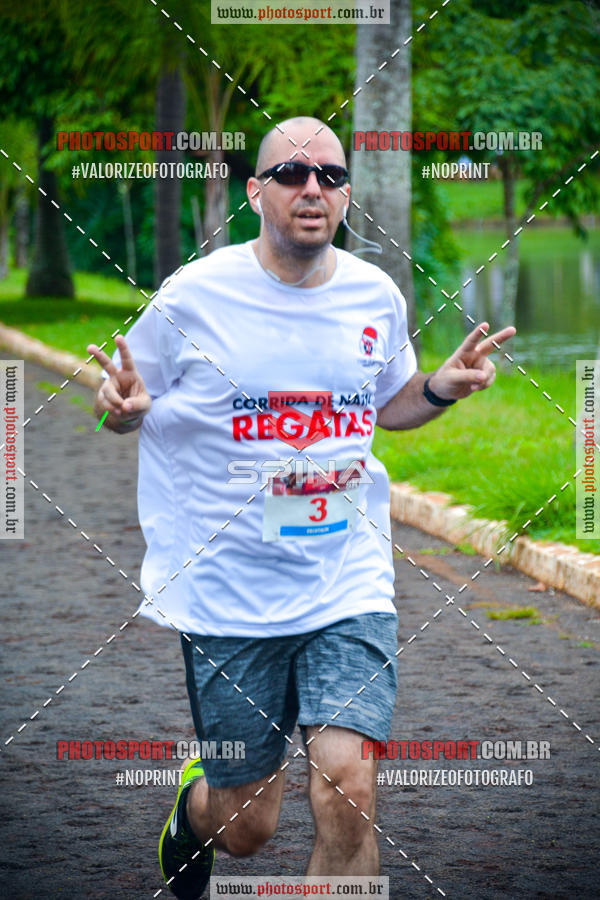 Buy your photos of the eventCorrida de Natal do Clube de Regatas on Fotop