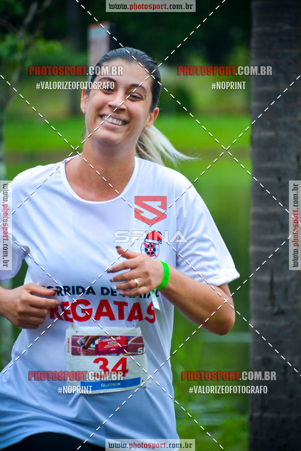Buy your photos of the eventCorrida de Natal do Clube de Regatas on Fotop
