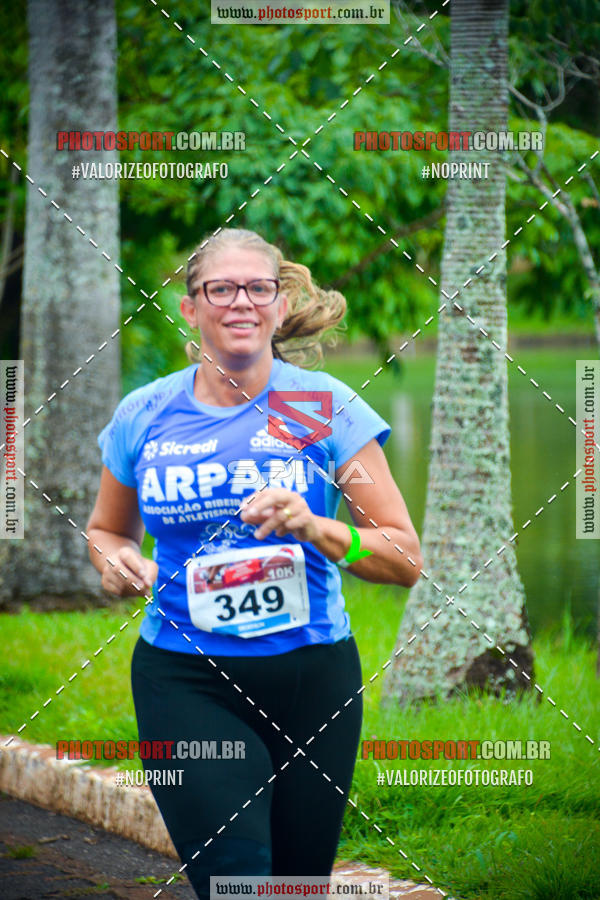 Buy your photos of the eventCorrida de Natal do Clube de Regatas on Fotop