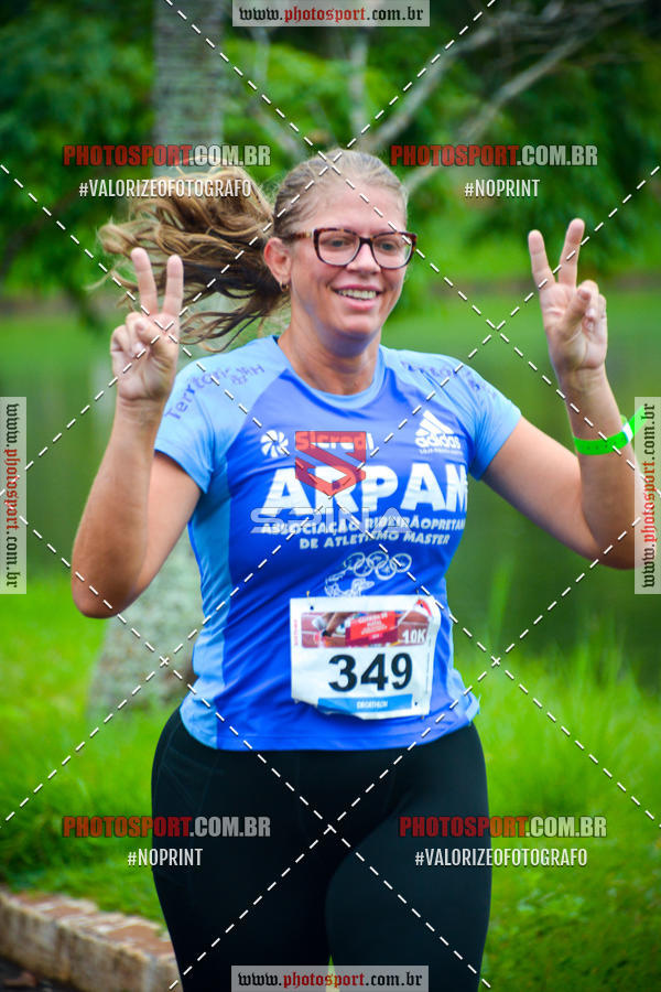 Buy your photos of the eventCorrida de Natal do Clube de Regatas on Fotop