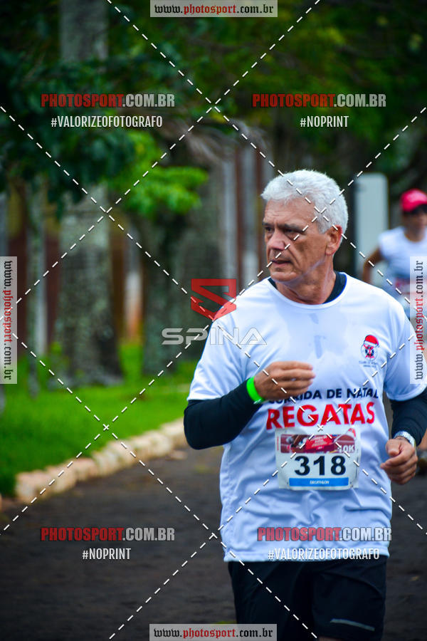 Buy your photos of the eventCorrida de Natal do Clube de Regatas on Fotop