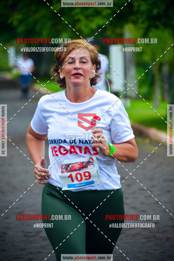 Buy your photos of the eventCorrida de Natal do Clube de Regatas on Fotop