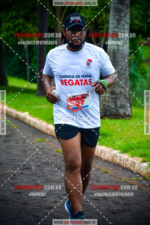 Buy your photos of the eventCorrida de Natal do Clube de Regatas on Fotop