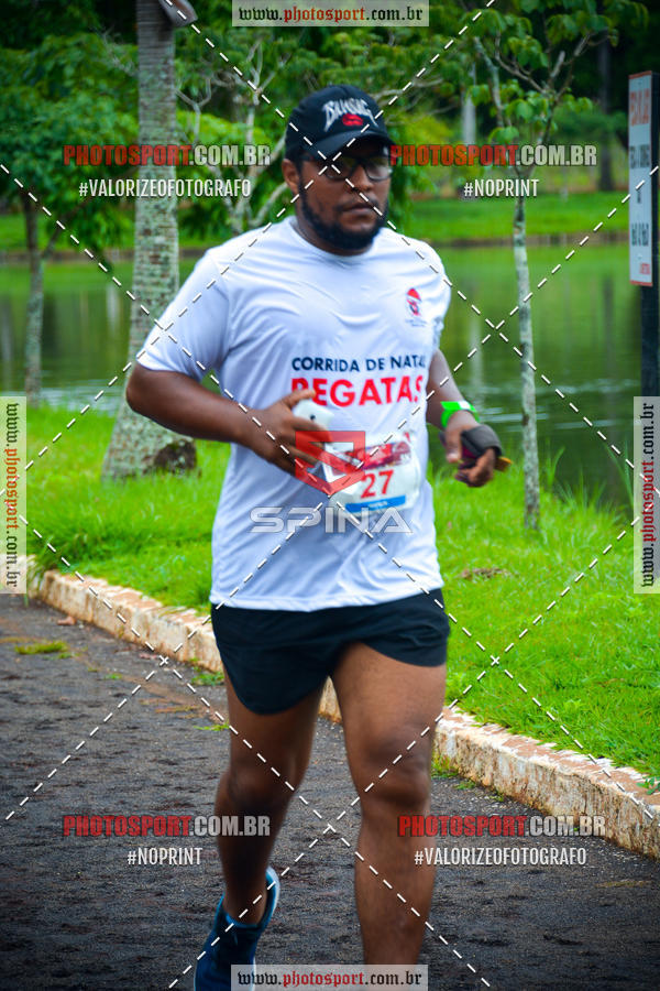 Buy your photos of the eventCorrida de Natal do Clube de Regatas on Fotop