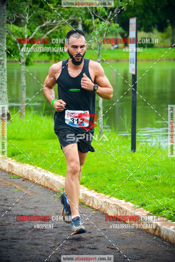 Buy your photos of the eventCorrida de Natal do Clube de Regatas on Fotop