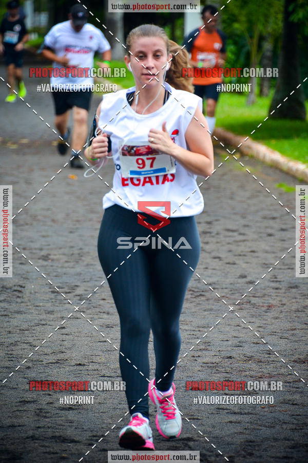 Buy your photos of the eventCorrida de Natal do Clube de Regatas on Fotop