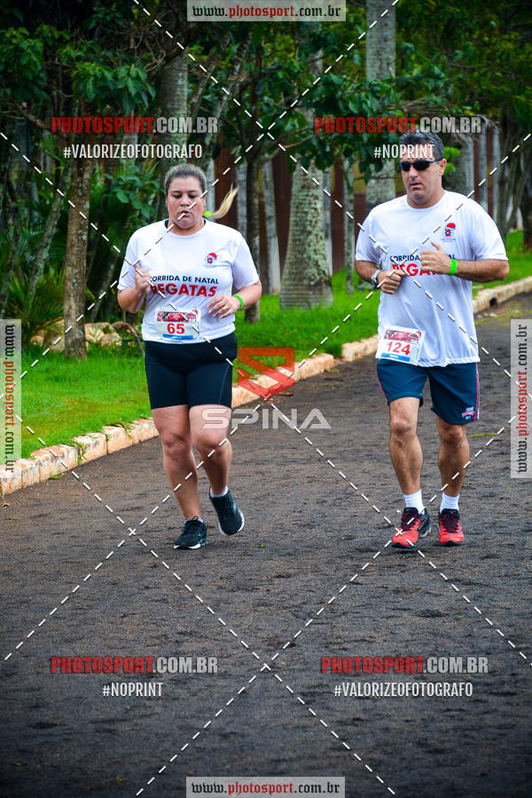 Buy your photos of the eventCorrida de Natal do Clube de Regatas on Fotop