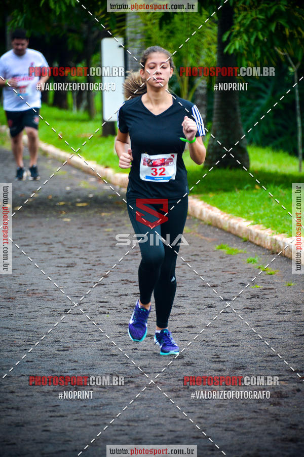 Buy your photos of the eventCorrida de Natal do Clube de Regatas on Fotop