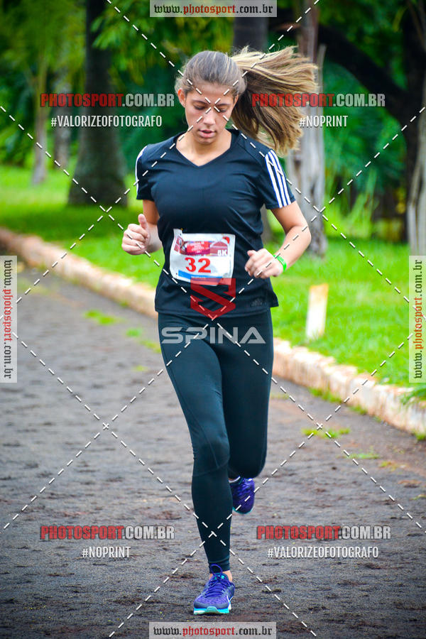 Buy your photos of the eventCorrida de Natal do Clube de Regatas on Fotop