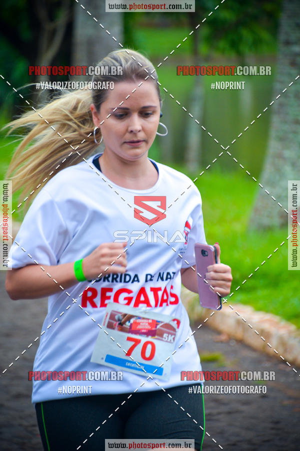 Buy your photos of the eventCorrida de Natal do Clube de Regatas on Fotop