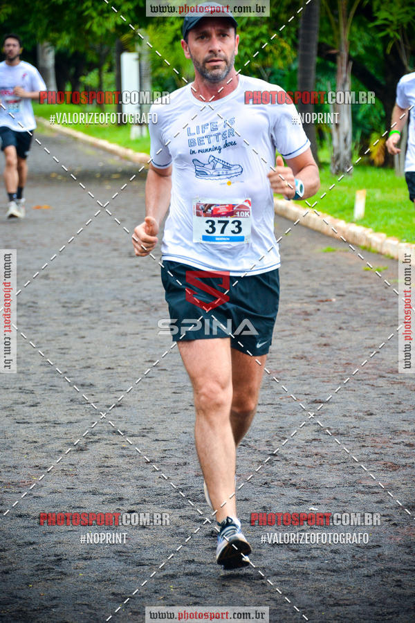 Buy your photos of the eventCorrida de Natal do Clube de Regatas on Fotop