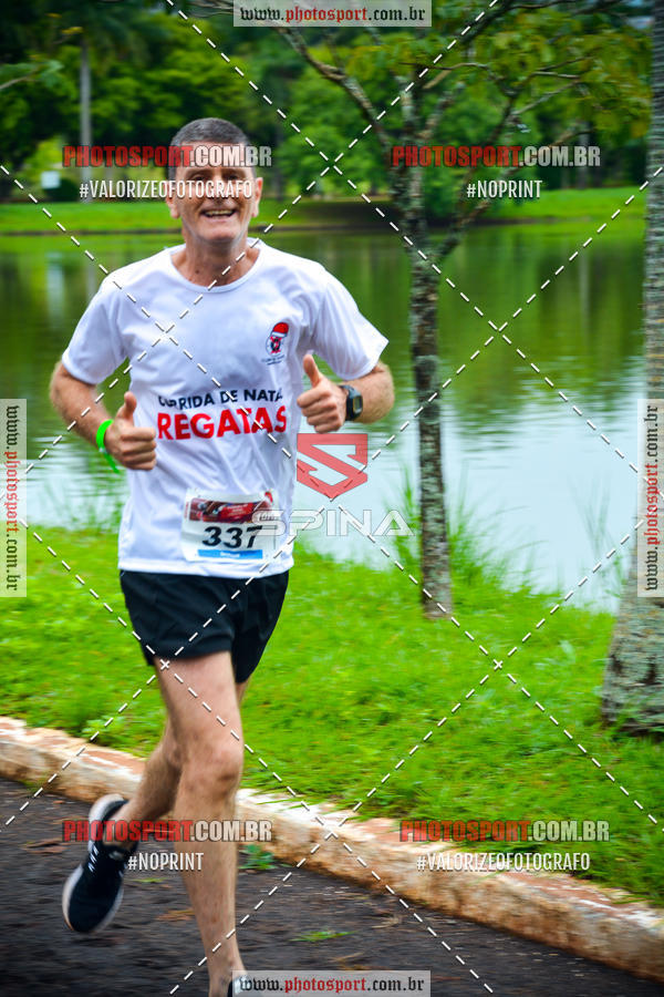 Buy your photos of the eventCorrida de Natal do Clube de Regatas on Fotop