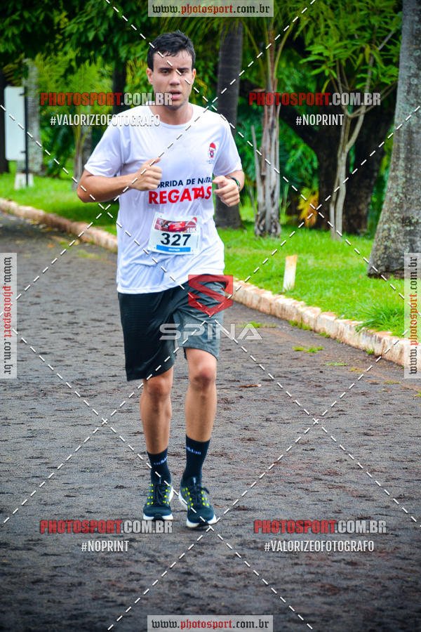 Buy your photos of the eventCorrida de Natal do Clube de Regatas on Fotop