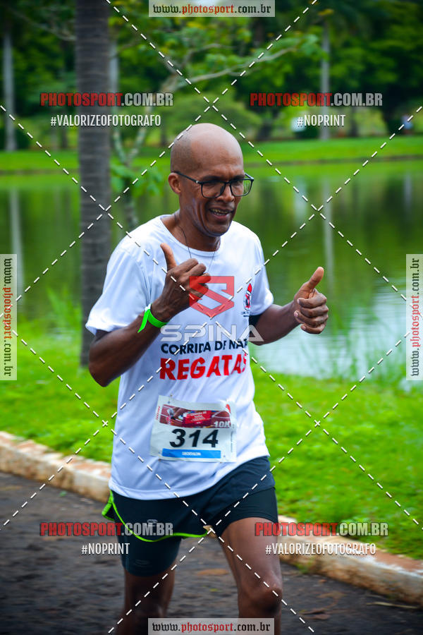 Buy your photos of the eventCorrida de Natal do Clube de Regatas on Fotop