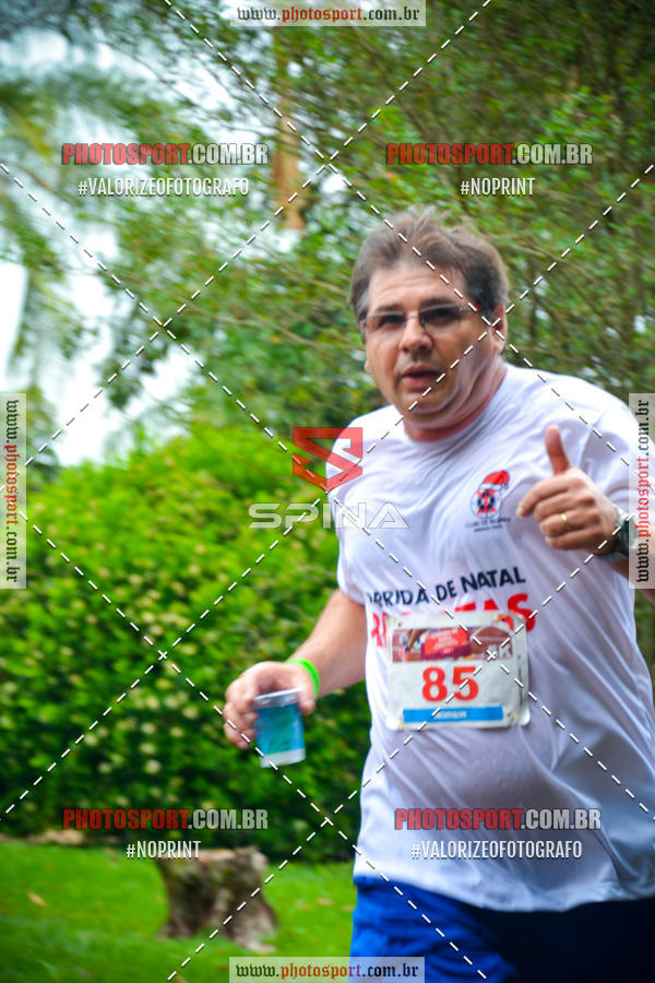 Buy your photos of the eventCorrida de Natal do Clube de Regatas on Fotop