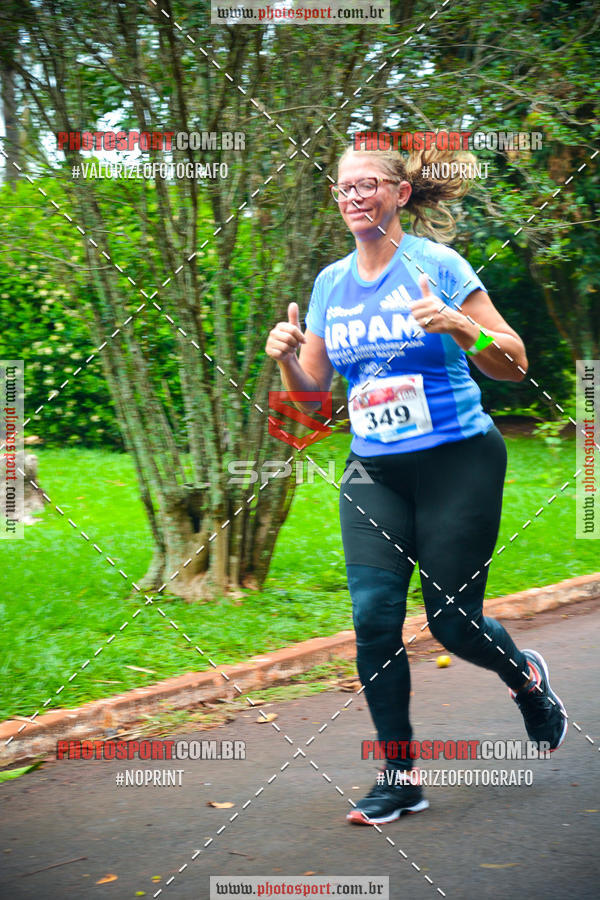 Buy your photos of the eventCorrida de Natal do Clube de Regatas on Fotop