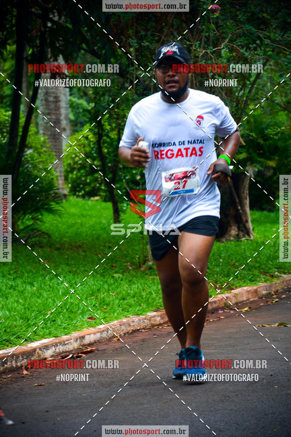 Buy your photos of the eventCorrida de Natal do Clube de Regatas on Fotop