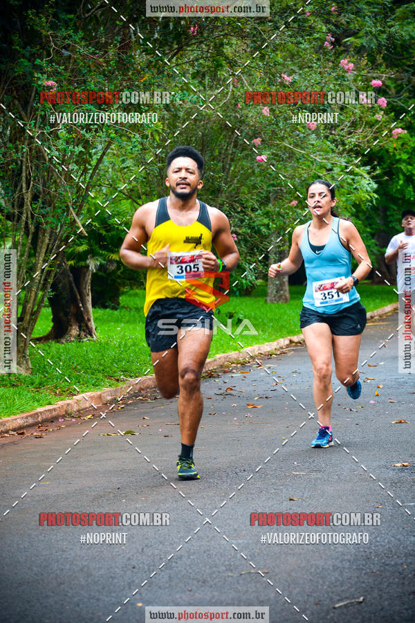 Buy your photos of the eventCorrida de Natal do Clube de Regatas on Fotop