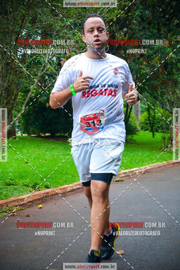Buy your photos of the eventCorrida de Natal do Clube de Regatas on Fotop