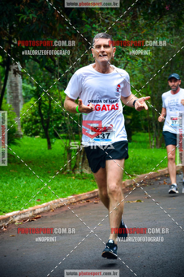 Buy your photos of the eventCorrida de Natal do Clube de Regatas on Fotop