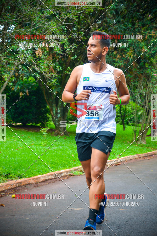 Buy your photos of the eventCorrida de Natal do Clube de Regatas on Fotop