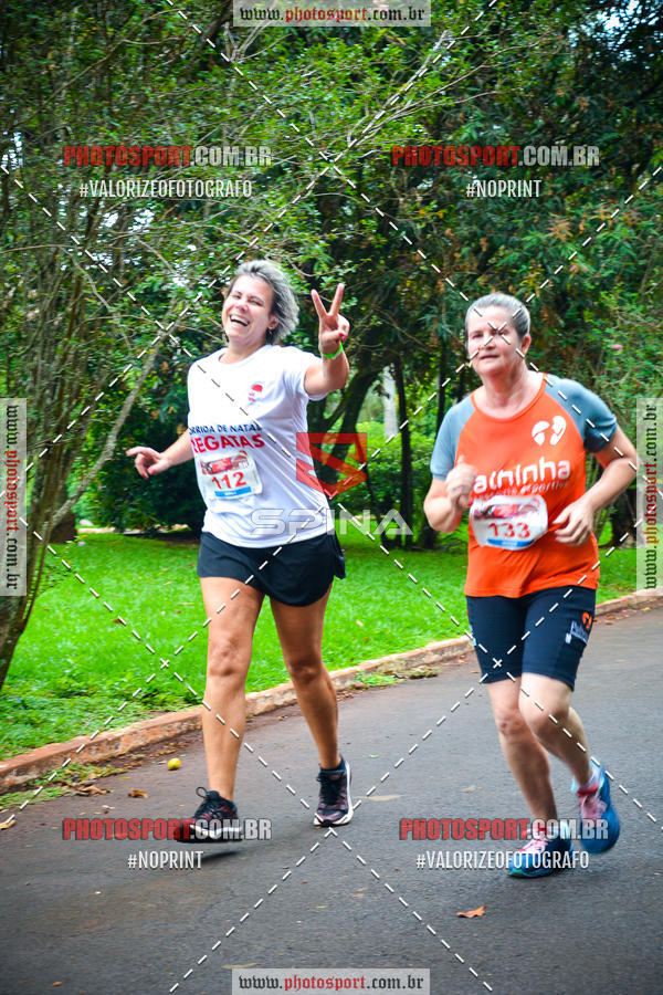 Buy your photos of the eventCorrida de Natal do Clube de Regatas on Fotop