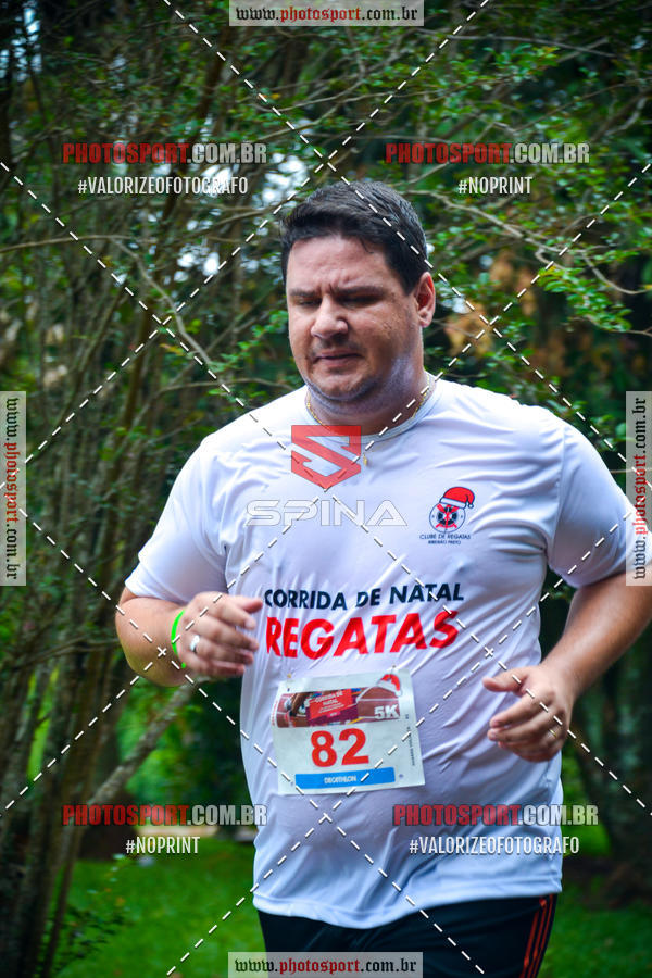 Buy your photos of the eventCorrida de Natal do Clube de Regatas on Fotop