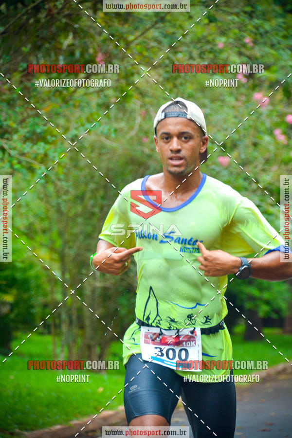 Buy your photos of the eventCorrida de Natal do Clube de Regatas on Fotop