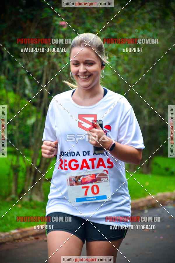 Buy your photos of the eventCorrida de Natal do Clube de Regatas on Fotop