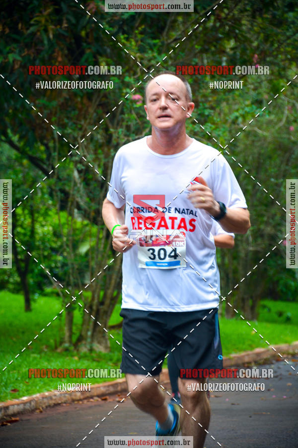 Buy your photos of the eventCorrida de Natal do Clube de Regatas on Fotop