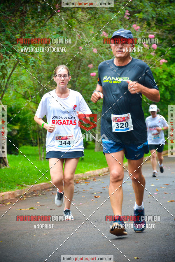 Buy your photos of the eventCorrida de Natal do Clube de Regatas on Fotop