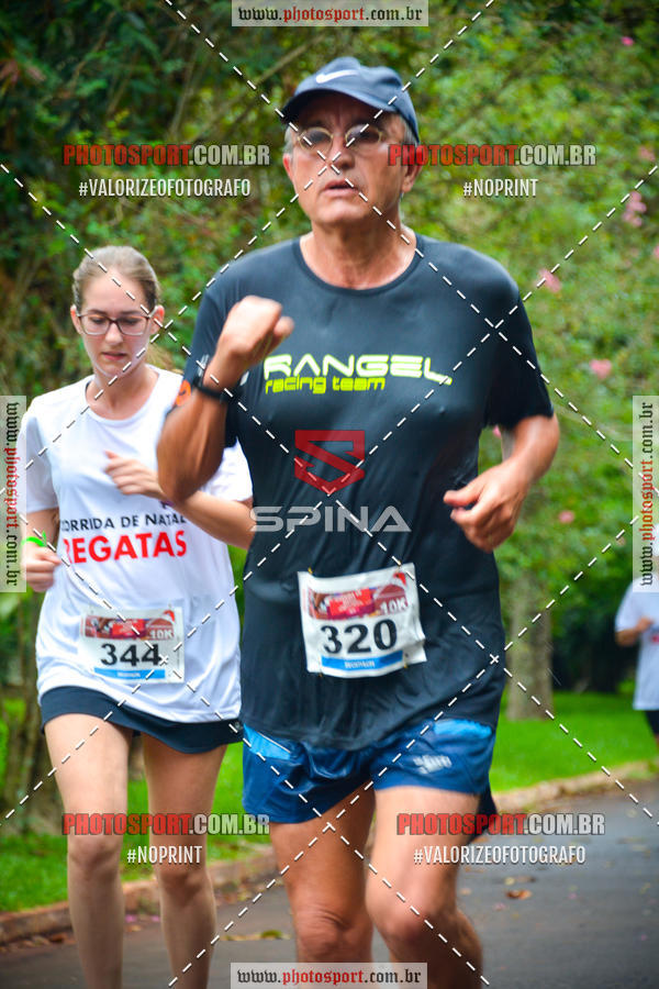 Buy your photos of the eventCorrida de Natal do Clube de Regatas on Fotop