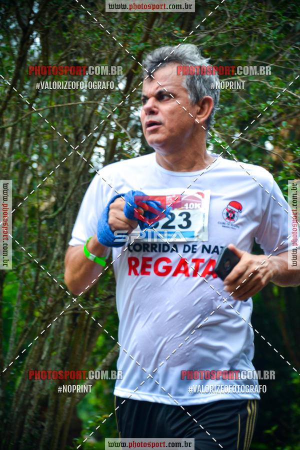 Buy your photos of the eventCorrida de Natal do Clube de Regatas on Fotop
