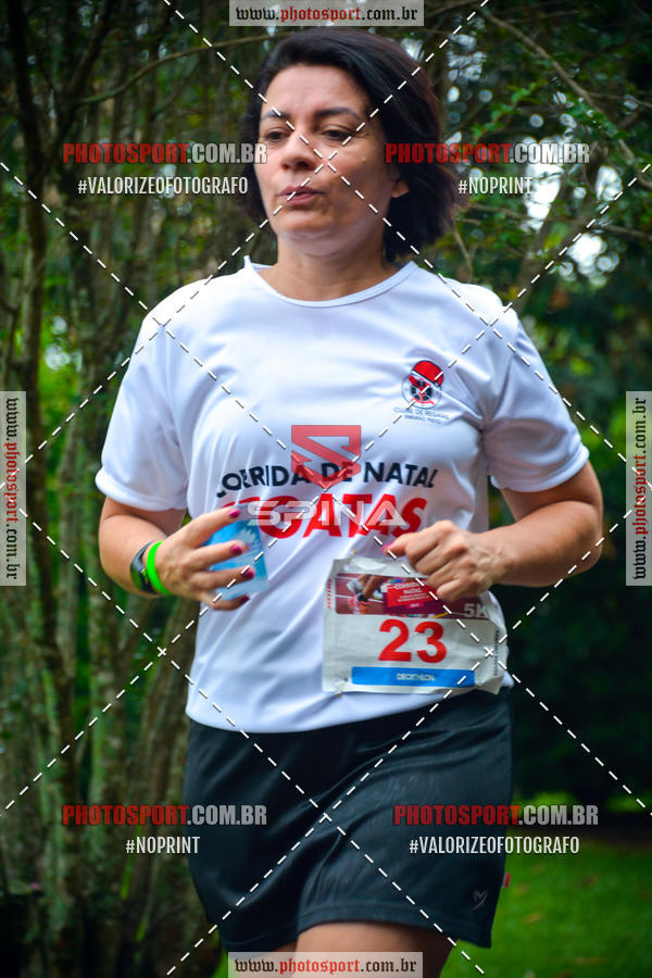 Buy your photos of the eventCorrida de Natal do Clube de Regatas on Fotop