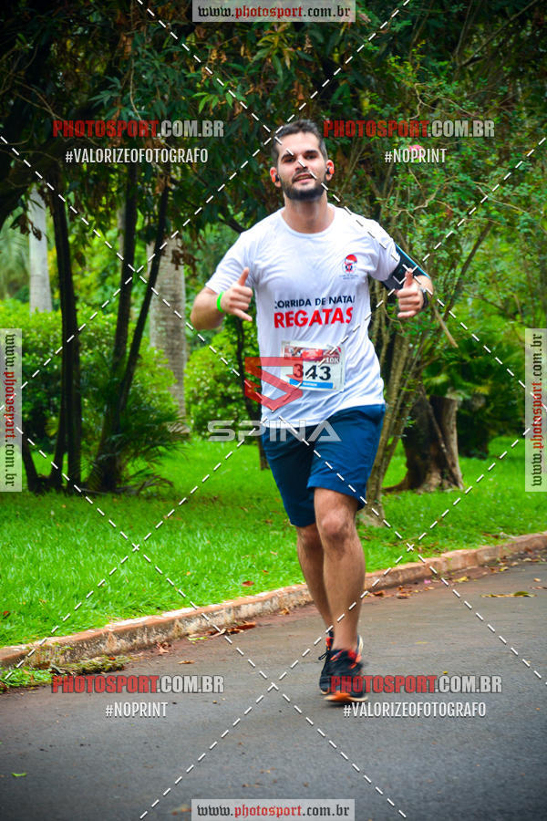 Buy your photos of the eventCorrida de Natal do Clube de Regatas on Fotop