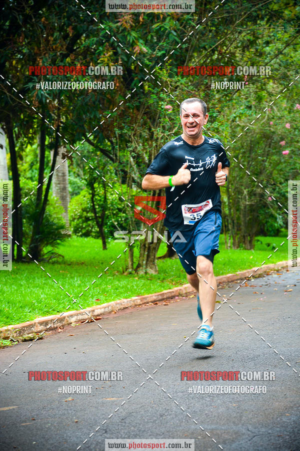 Buy your photos of the eventCorrida de Natal do Clube de Regatas on Fotop