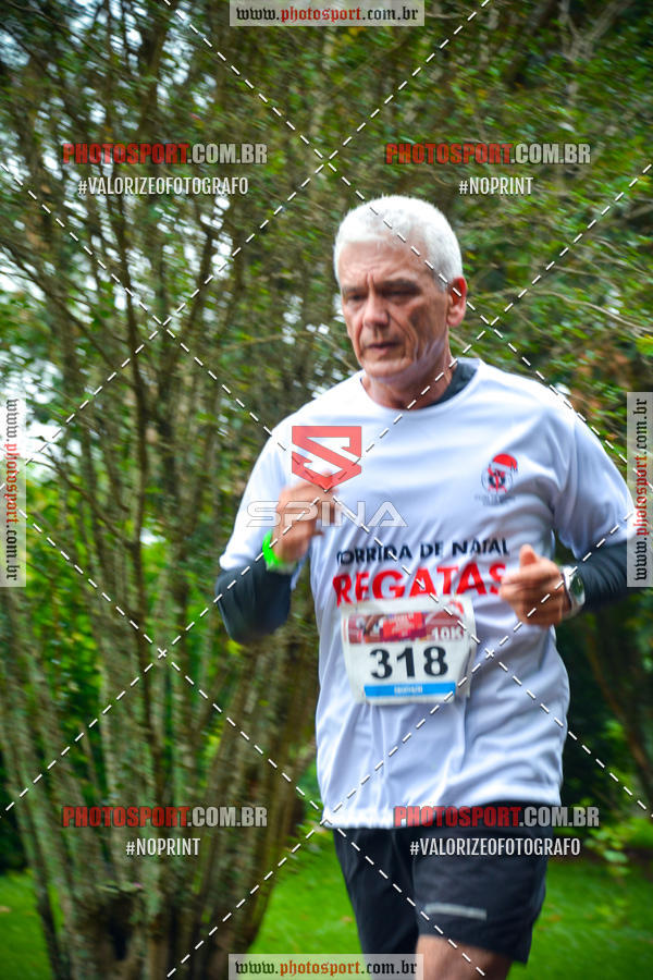 Buy your photos of the eventCorrida de Natal do Clube de Regatas on Fotop
