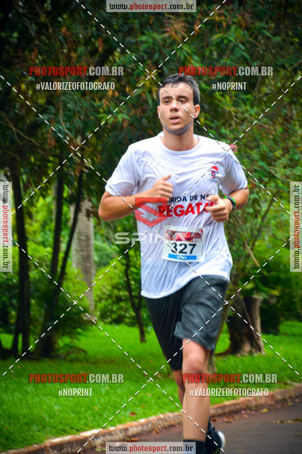 Buy your photos of the eventCorrida de Natal do Clube de Regatas on Fotop