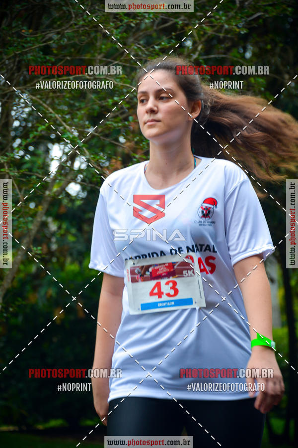 Buy your photos of the eventCorrida de Natal do Clube de Regatas on Fotop