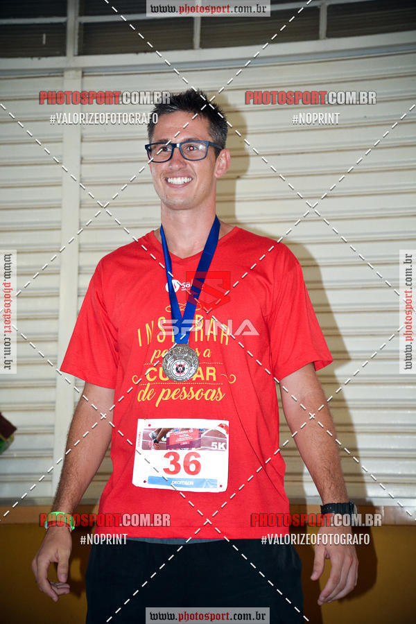 Buy your photos of the eventCorrida de Natal do Clube de Regatas on Fotop