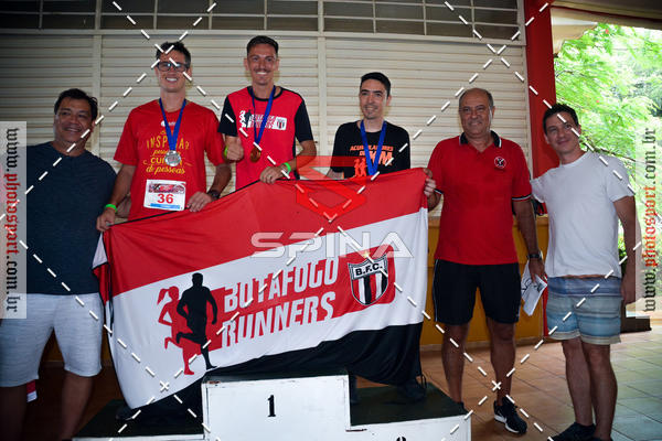 Buy your photos of the eventCorrida de Natal do Clube de Regatas on Fotop