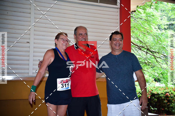 Buy your photos of the eventCorrida de Natal do Clube de Regatas on Fotop
