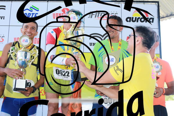 Achetez vos photos de l'vnementIII ULTRAMARATONA CL 50K sur Fotop