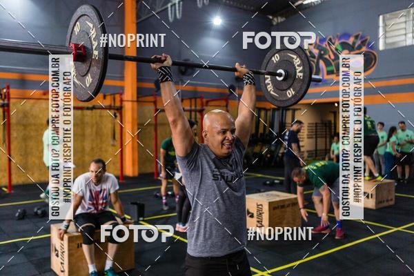 Buy your photos of the eventJurassic Games 2019 on Fotop