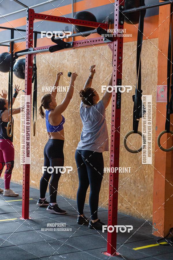 Buy your photos of the eventJurassic Games 2019 on Fotop