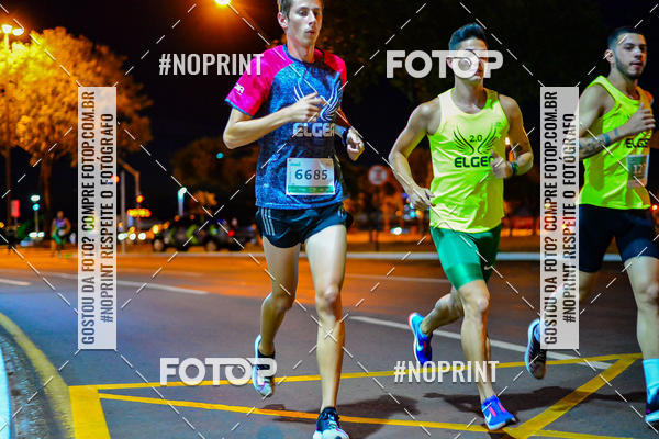 Buy your photos of the event5 Corrida Noturna Unimed Cascavel on Fotop