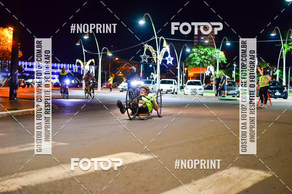 Buy your photos of the event5 Corrida Noturna Unimed Cascavel on Fotop